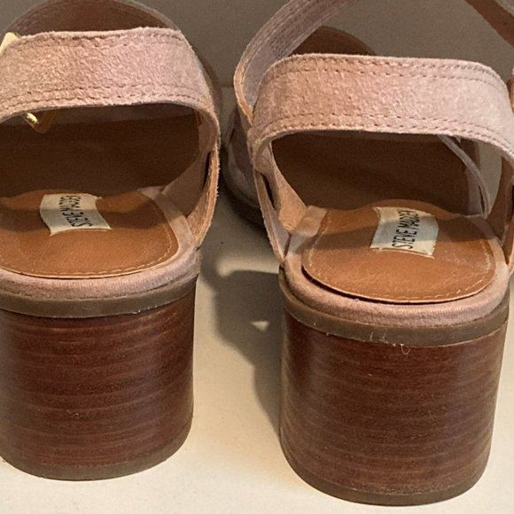 Sandals - Picture 3 of 6